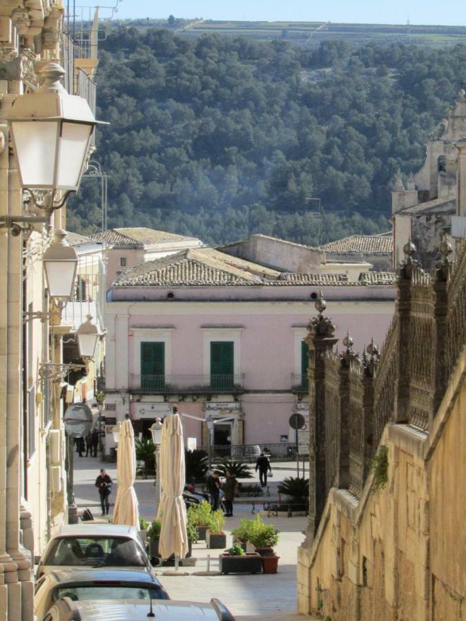 Itinerario Barocco Apartment Ragusa Ibla - Eleganza E Comfort Nel Cuore Del Barocco Siciliano Exterior photo